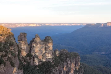 Photo sur Plexiglas Trois sœurs The Three Sisters and view of the Blue Mountains, New South Wales, Australia