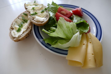 fresh raw vegetable salad as a healthy snack