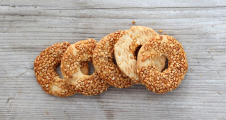 tea cookies with sesame seeds