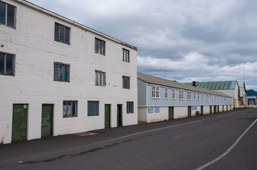 Fototapeta na wymiar old fisherman buildings in port of Hofn in Iceland