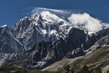 Fototapeta premium Glacier, Courmayer, Monte Bianco, House, Tourist,.Courmayer; Valdaosta; Italy; Europa