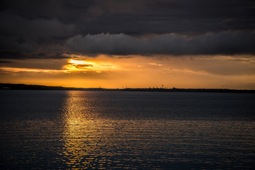 Obraz premium Sunset over florida lake 