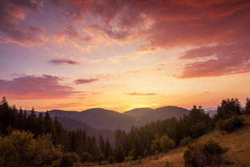 Obraz na płótnie Canvas Sunset mountains