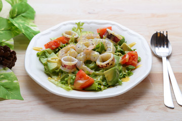 シーフードサラダ