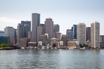 Fototapeta na wymiar Boston skyline and cityscape from the harbor