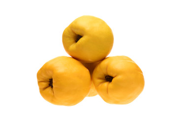 Quince fruits in a triangle.