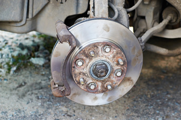 Brake pads replacement