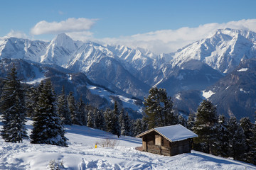 Fototapeta na wymiar view of Alps in Zillertall valley, Austria