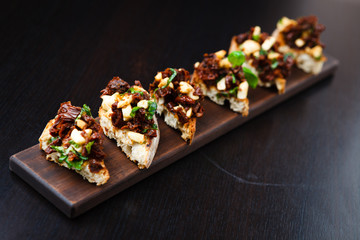 Bruschetta with sundried tomatoes