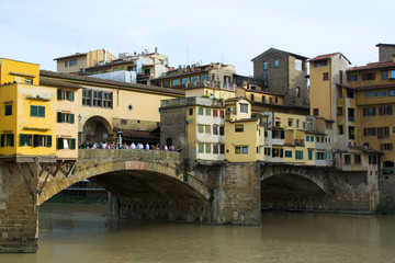 Fototapeta na wymiar Ponte Vecchio over Arno river in Florence, Tuscany, Italy 