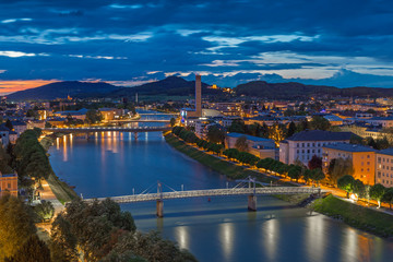 Stadtansicht Salzburg am Abend