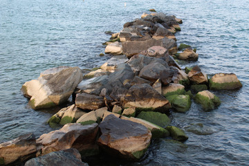 Small wave break