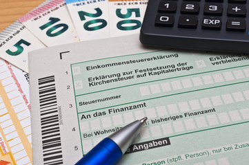 Steuern-Abgaben Finanzamt 