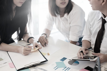 Obraz premium Business tam consult in office.