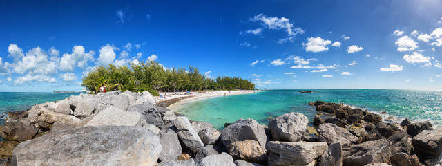 Public beach panorama in Fort Zachary Taylor State Park, Key West, Florida Keys - obrazy, fototapety, plakaty