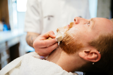 Retro shaving with foam