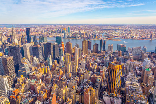 Amazing Aerial View of Manhattan for Wallpaper, Sunny Day
