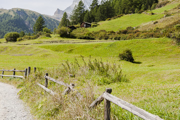 Zermatt, Dorf, Bergdorf, Wanderweg, Wallis, Furi, Zmutt, Bergwiesen, Bergbauer, zum See, Blatten, Alpen, Schweizer Berge, Sommer, Schweiz