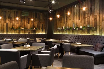 Deurstickers Restaurant Gezellig houten interieur van restaurant, kopieer ruimte