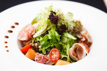 Green salad with ham
