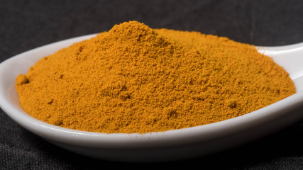 Curcuma en poudre