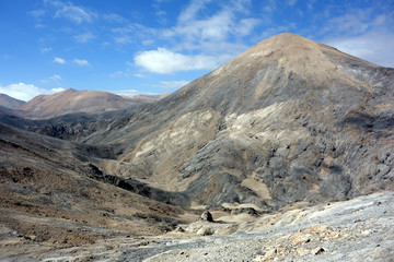 E4 European long distance hiking path near Katsiveli shelter on the Omalos Plateau, Lefka Ori Mountain Range, Crete, Greece