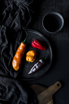 Different varieties of chili