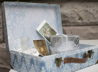 Wedding Table Suitcase Gift Collection