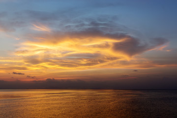 Fototapeta na wymiar twilight sky after sunset on the lake.
