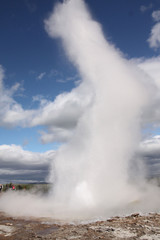 Fototapeta na wymiar Islande, Geysir, le champignon de vapeur