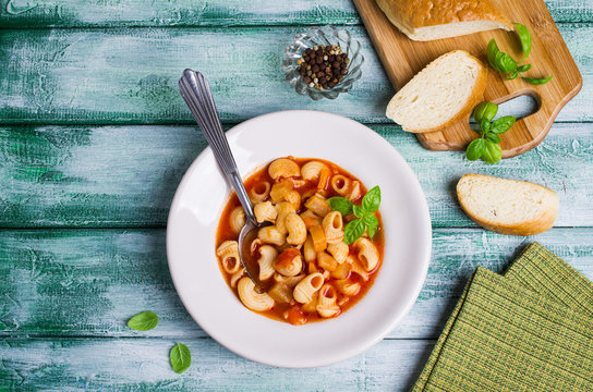 Tomato Soup With Pasta