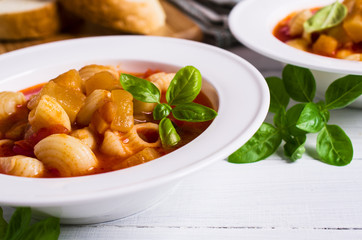 Tomato soup with pasta