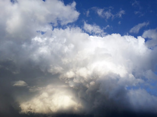 Riesige Wolken