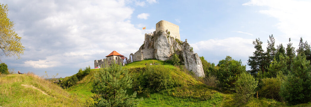 Castle Rabsztyn near Olkusz (Poland)