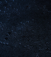 Bläschen in kochendem Wasser