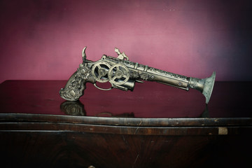 Steampunk pistola fine 800