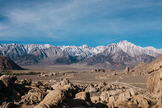 mountainous landscapes of eastern sierra nevadas