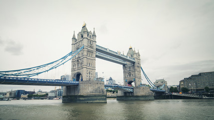 Fototapeta na wymiar Iconic Tower Bridge in London