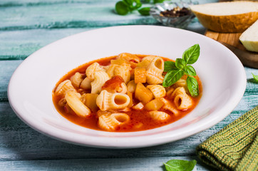Tomato soup with pasta