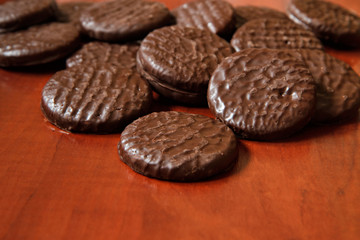 Round chocolate chip cookies