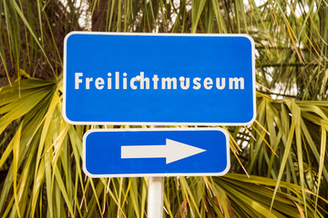 Schild 272 - Freilichtmuseum - obrazy, fototapety, plakaty