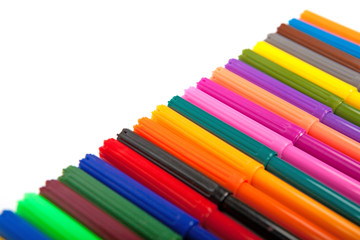 Fototapeta premium lots of assorted colors marker pens isolated on white background