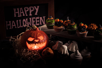 halloween cupcakes and pumpkin