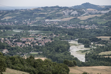 Obraz premium Summer landscape of the Panaro valley (Modena)