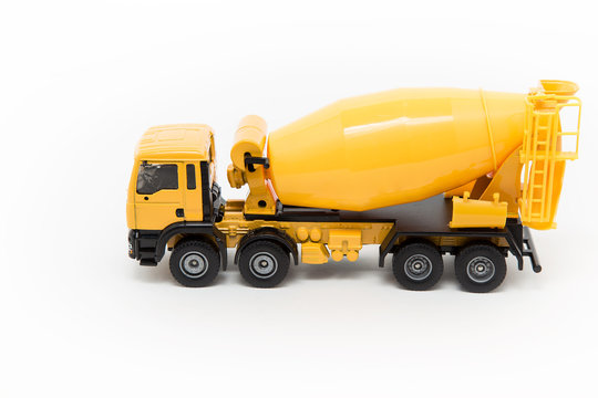 Toy cement truck