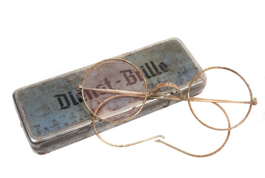 alte antike dienstbrille, brille f&uuml;r beamte und soldaten