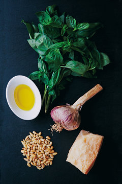 pesto pignon parmesan basilic huile d'olive