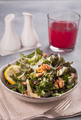 Kale and walnut salad with lemon and parmesan