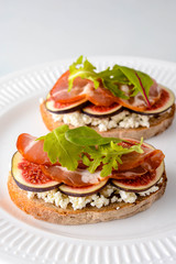 Bruschetta with goat cheese and figs.