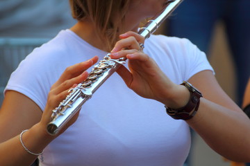 Music in the street, artists and musicians united in the love of the show. 